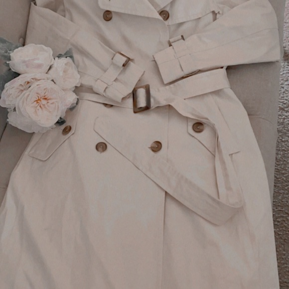 Coat - Picture 3 of 5